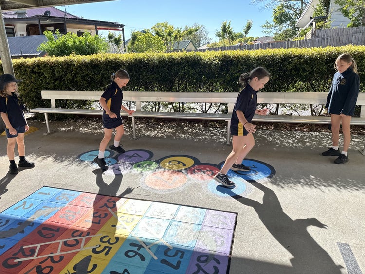 new hopscotch mural being used by children